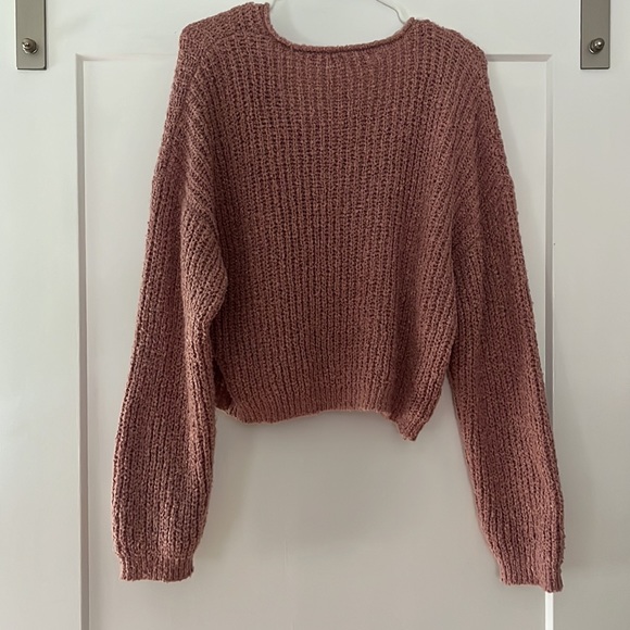 solid v neck sweater - Picture 2 of 2